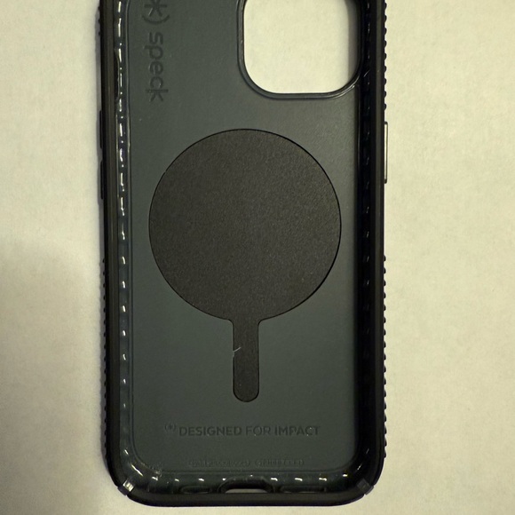 Speck Presidio2 Grip Black Case for iPhone 15/14/13 - Picture 3 of 3